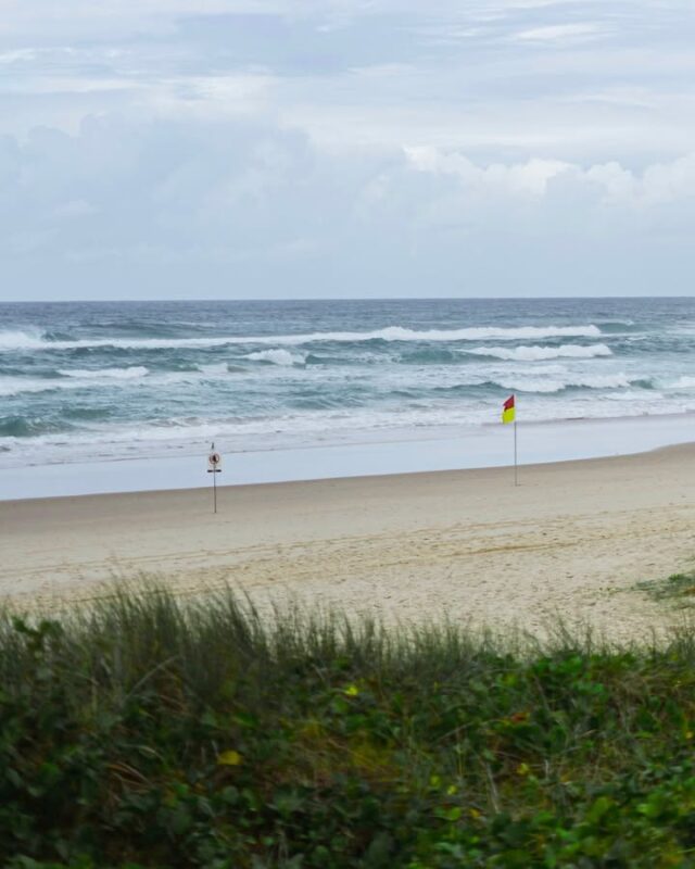 As the weather begins to cool here in Perth, and the winter sports ramp up into full swing…
…so too does the risk of injury 😖🌧️​❄️​

So, consider this your friendly reminder to:

 🟢 Streeeeeetch!

 🟢 Keep muscles warm – don’t skip your warm-ups!

 🟢 Stay hydrated (fluids & electrolytes) to keep muscles & tissues happy

We promise you’ll thank us later 😉​💪
